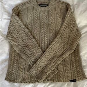 Abercrombie and Fitch light grey cable knit fishermen’s cozy wool blend sweater